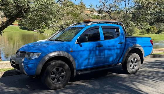 MITSUBISHI L200 SAVANA 3.2 4X4 16V TURBO INTERCOOLER DIESEL 4P AUTOMÁTICO